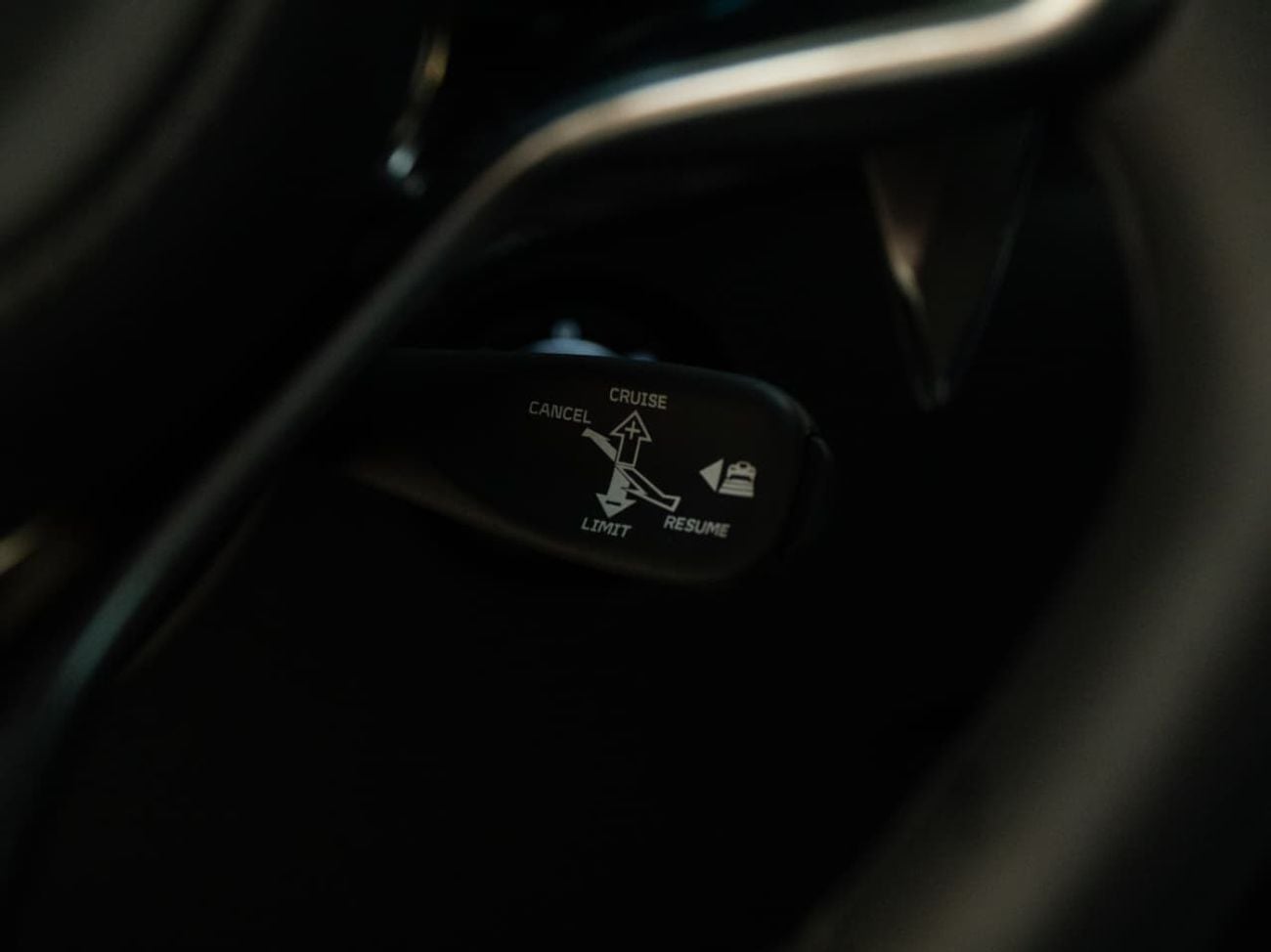 McLaren Artura 2024 McLaren Artura Plug-In Hybrid | KOREAN Specs | Like New