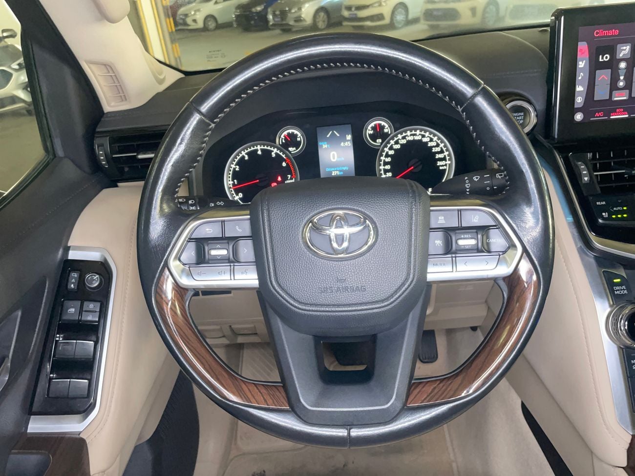Toyota Land Cruiser 2022 VXR | AED 3267/Month | 0 DP | 30 Day Return | Warranty | Service History