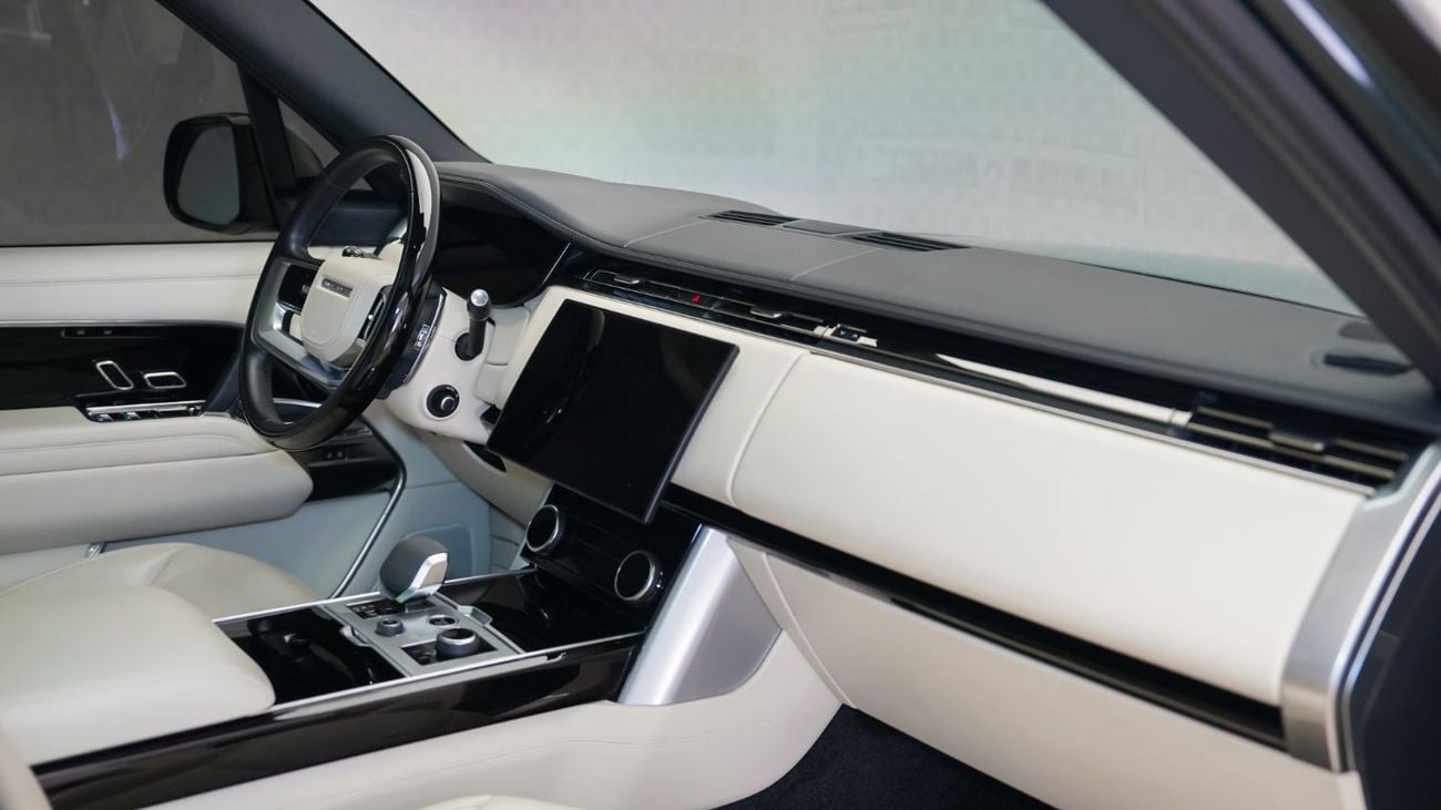 Land Rover Range Rover AUTOBIOGRAPHY UAE's Very Best Example | AED 8,597 Per Month