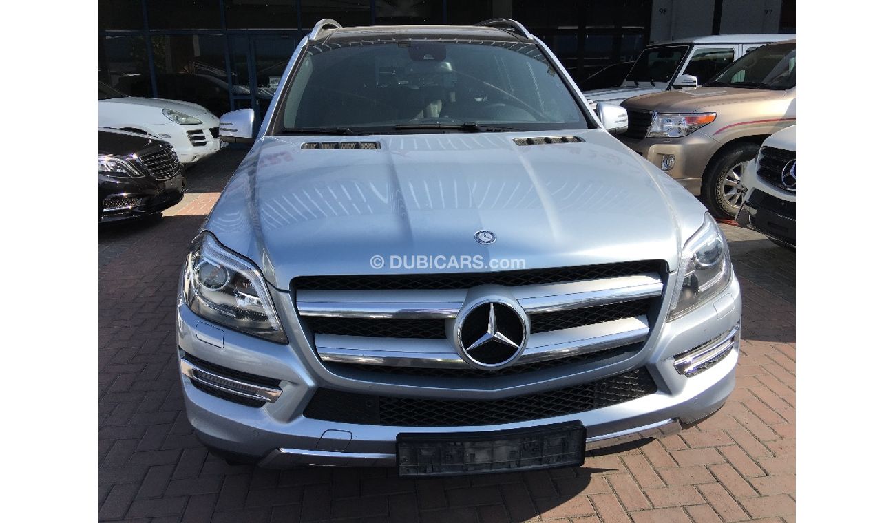 Mercedes-Benz GL 400