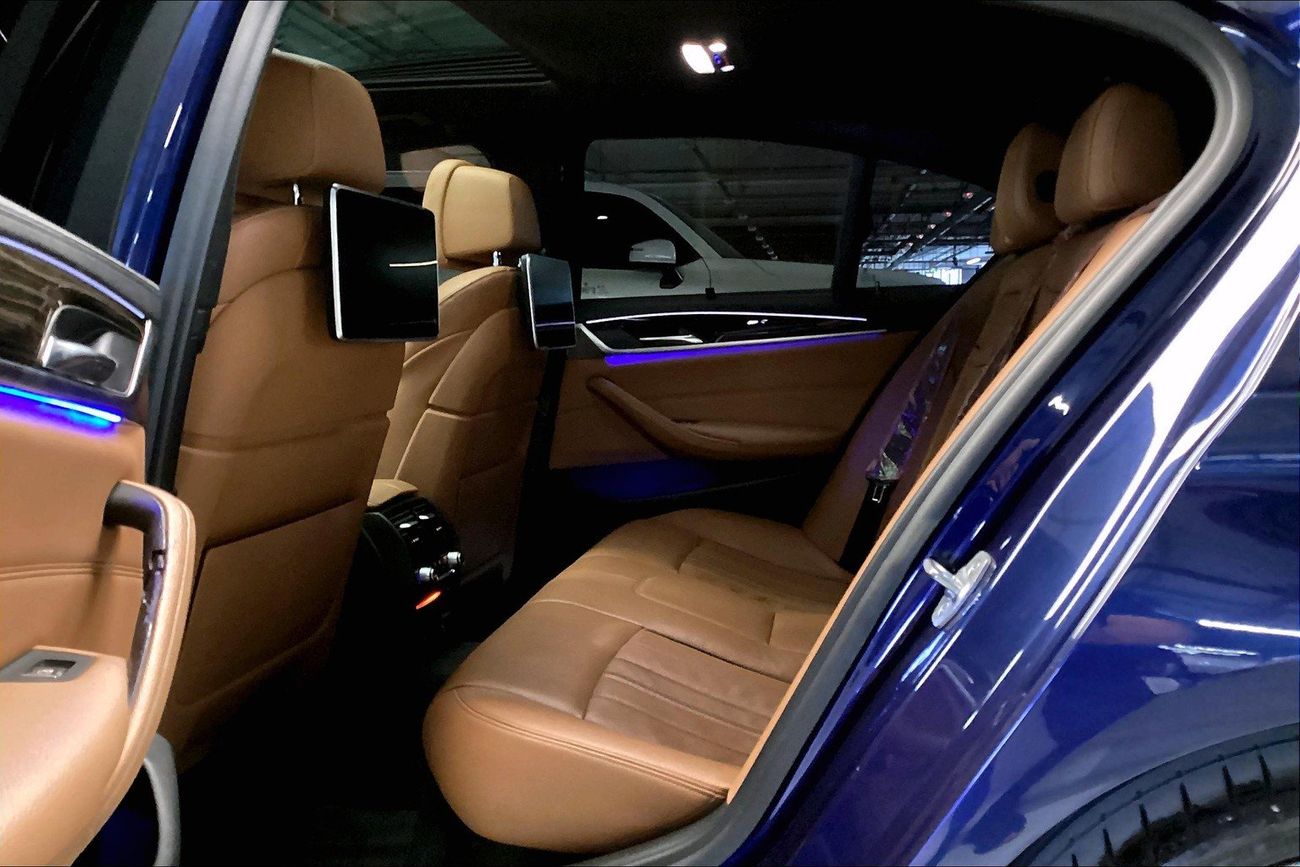 بي أم دبليو 520i M Sport | شامل الضمان | 0 ﺪﻔﻋﺓ ﺃﻮﻟﻯ