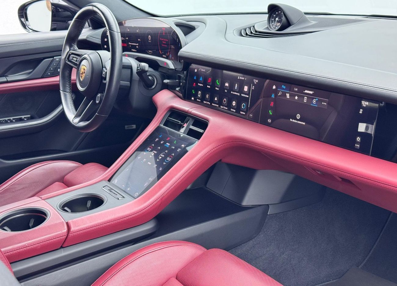 Porsche Taycan Base2022 Porsche Taycan, Battery Warranty, Full Porsche Service History, Excellent Condition, GCC