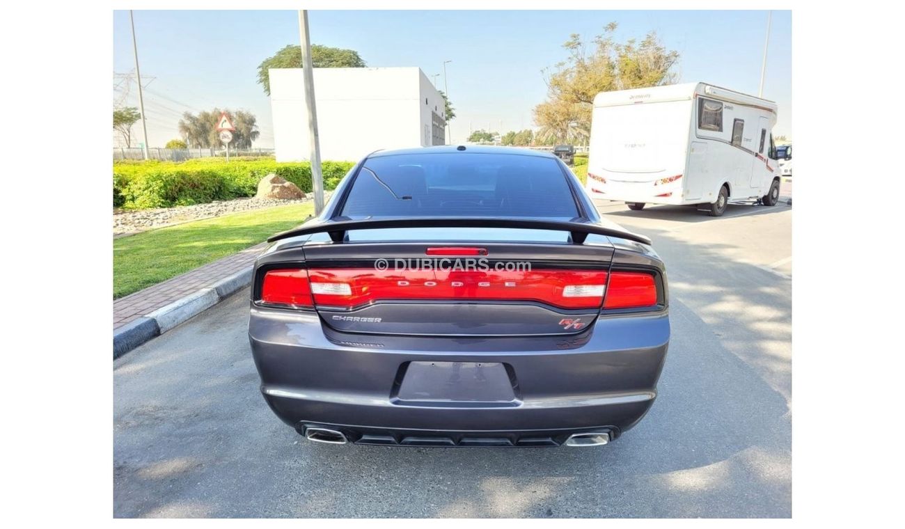 Dodge Charger DODGE CHARGER V6