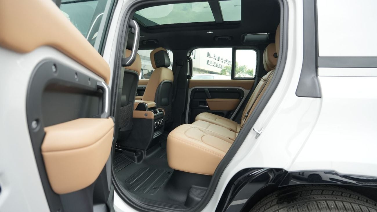 لاند روفر ديفندر P400 X-Dynamic HSE Borasco Grey 2026MY Export Only