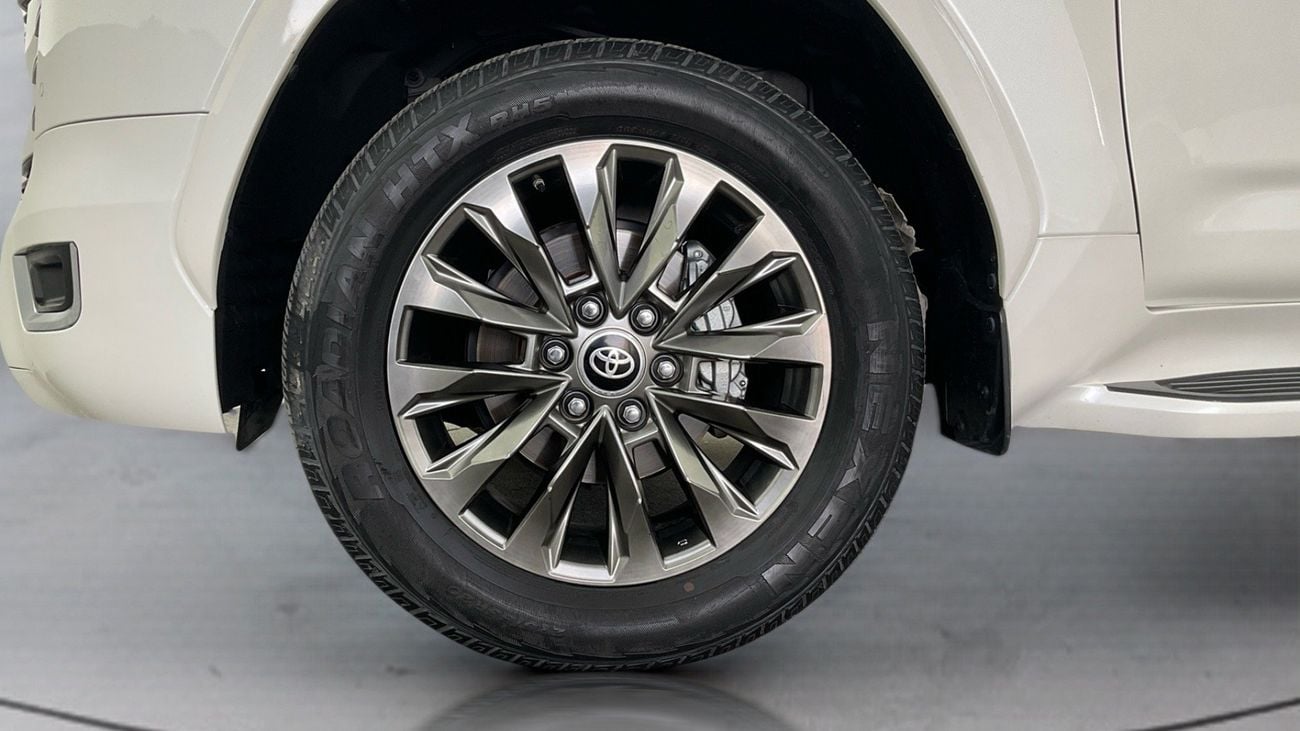 تويوتا لاند كروزر 4.0 EXR 4WD AUTO | شامل الضمان | 0 ﺪﻔﻋﺓ ﺃﻮﻟﻯ