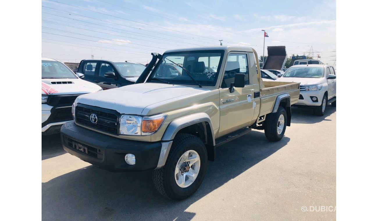 Toyota Land Cruiser Pick Up FULL OPTION (4.2L DIESEL)