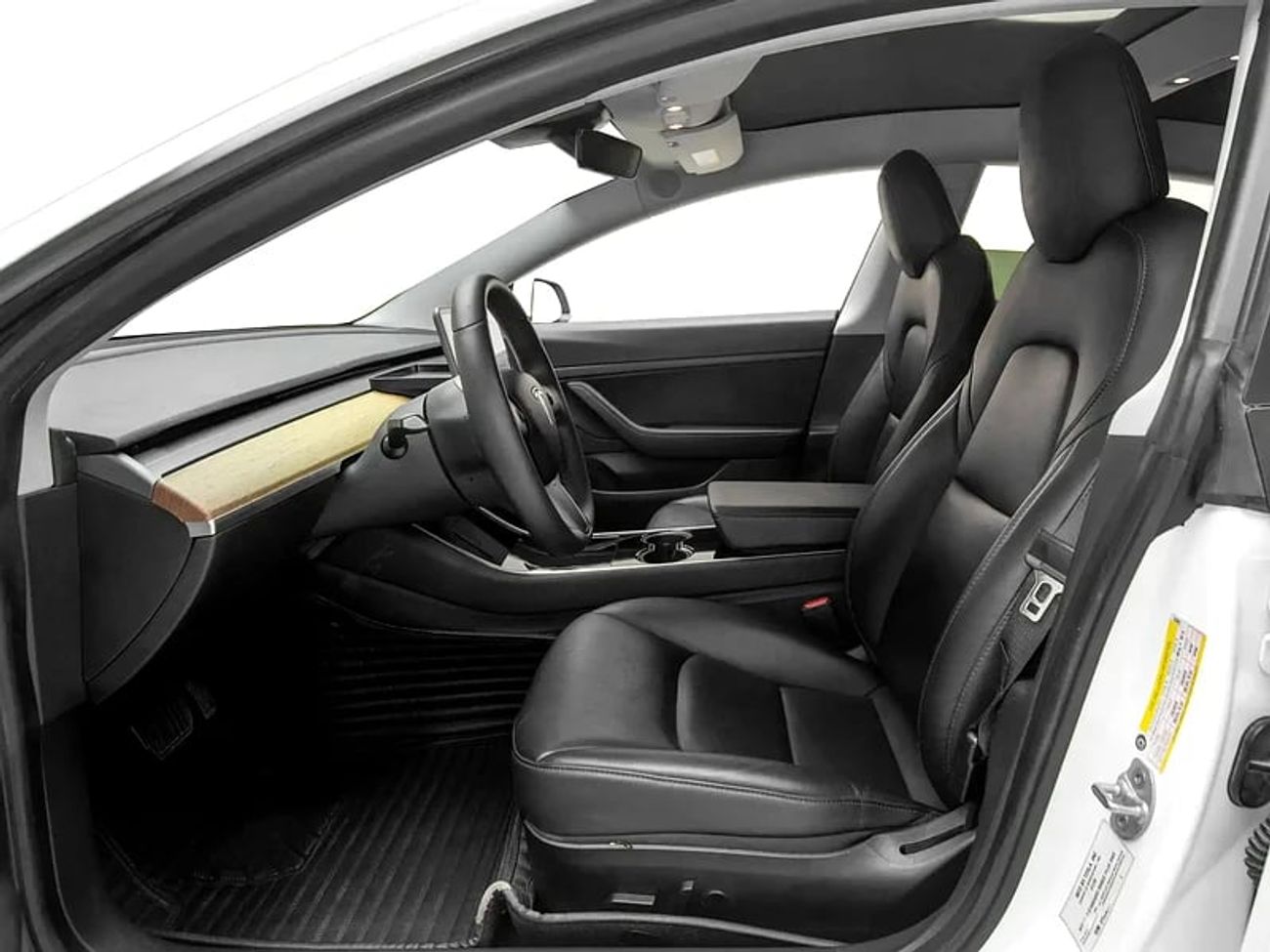 تسلا موديل 3 Standard Plus