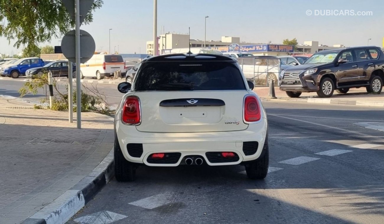 ميني كوبر إس JCW | 2018 | Agency Warranty/Service | GCC