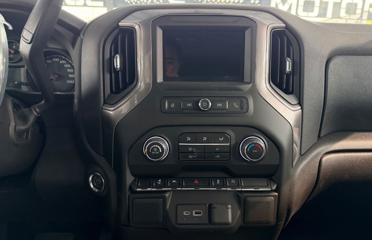 Chevrolet Silverado V8 5.3L AWD GCC Specification