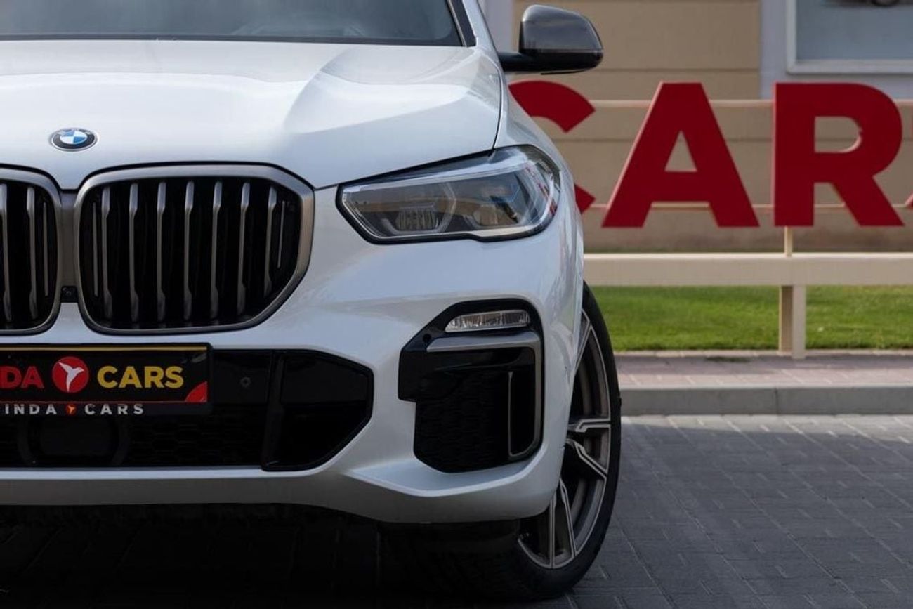 بي أم دبليو X5 50i M Sport 4.4L BMW X5 M50i M-Sport 2021 GCC under Agency Warranty and Service Contract with Flexib