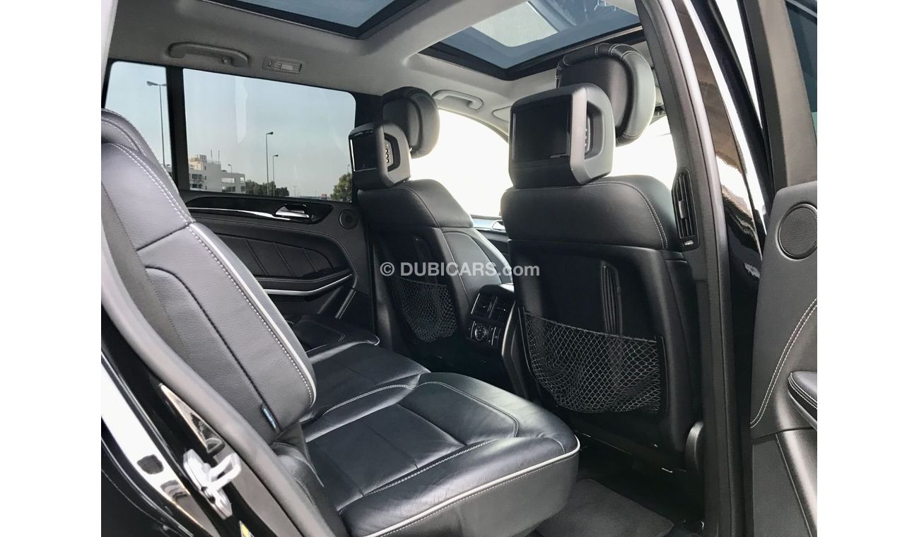 Mercedes-Benz GL 550