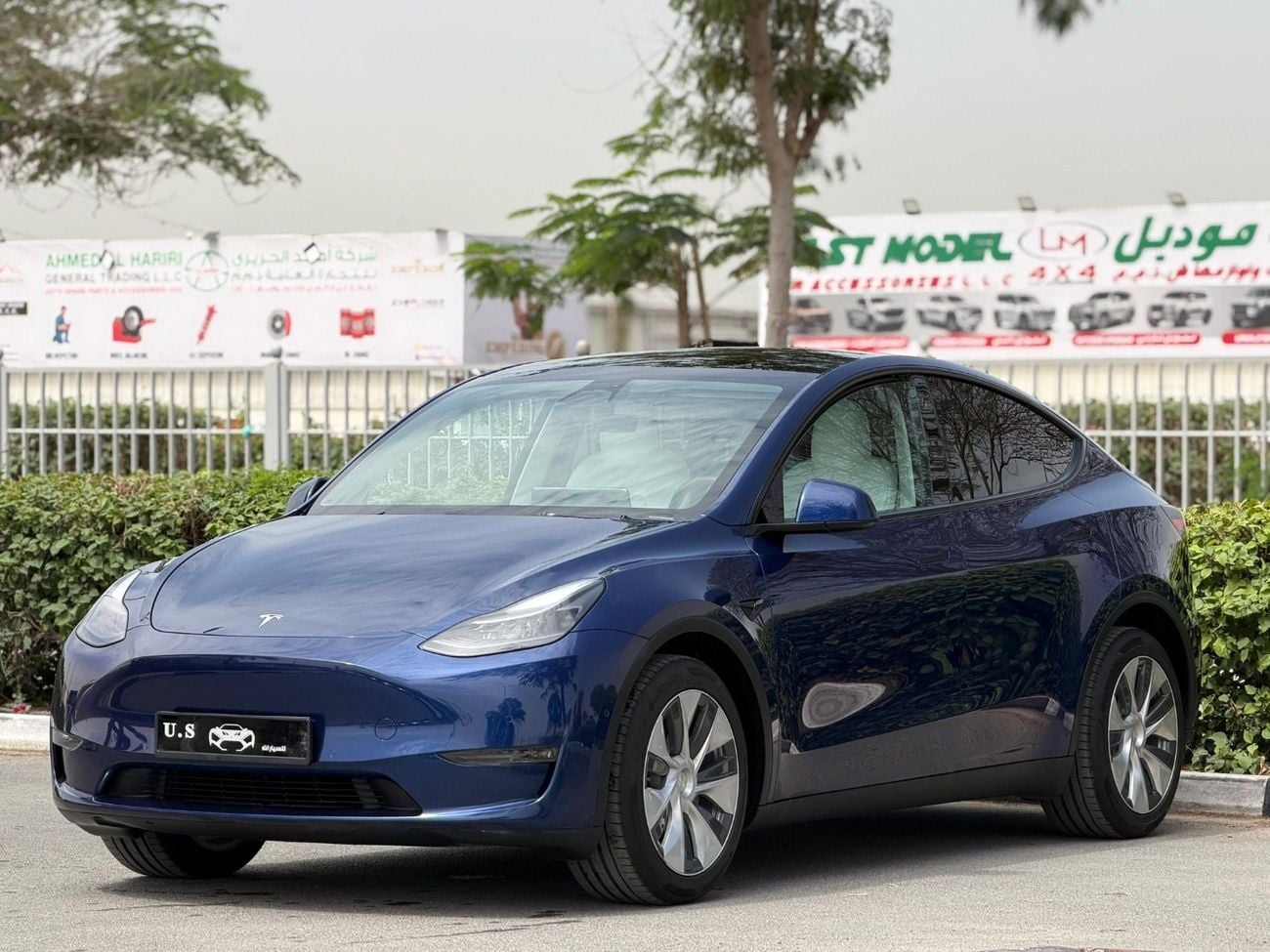 Tesla Model Y Long Range (AWD)