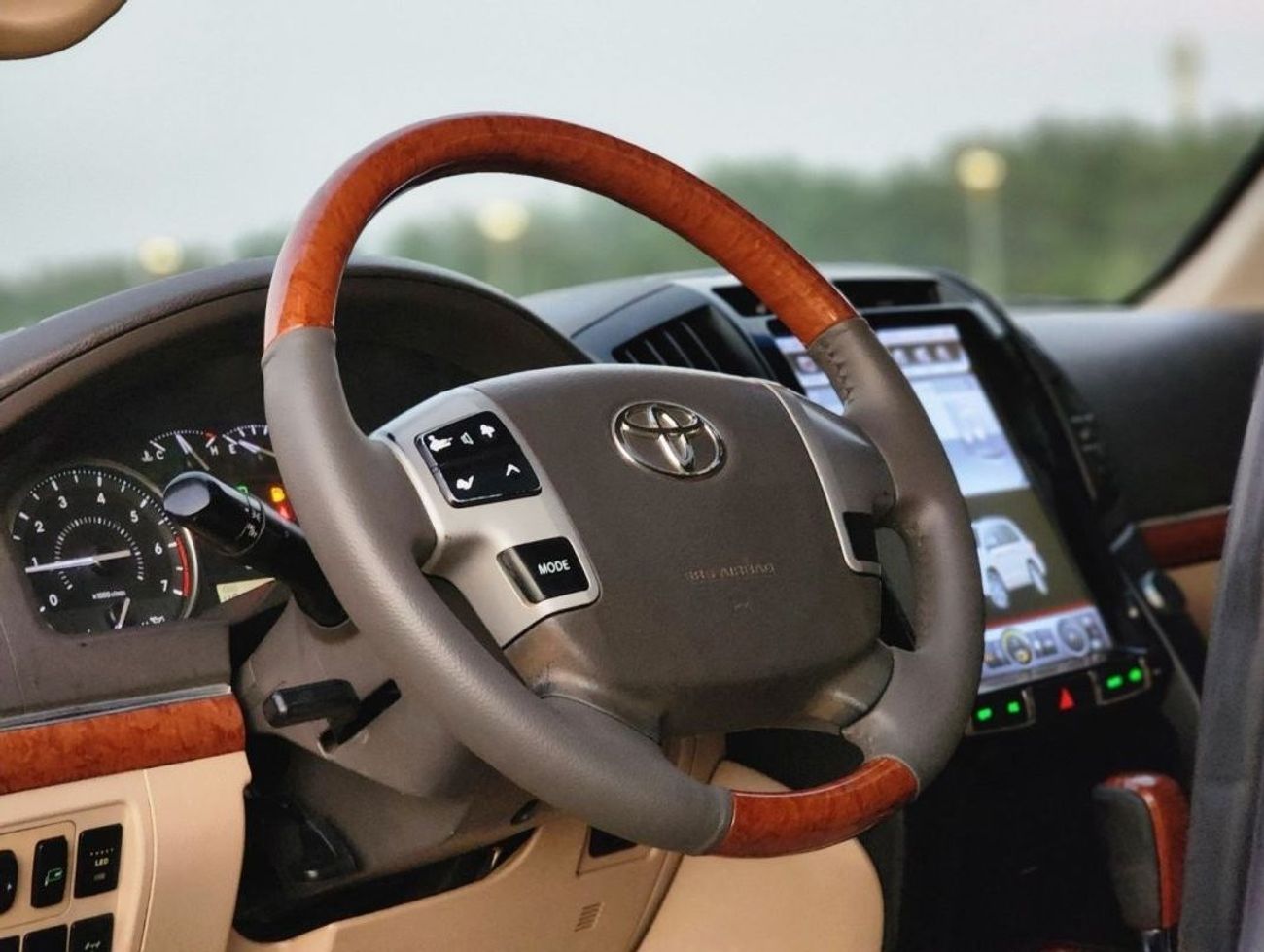 Toyota Land Cruiser GX.R V8