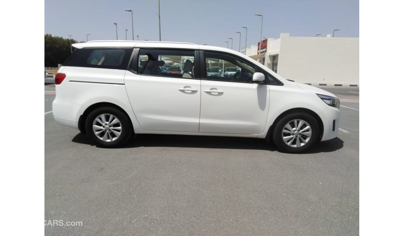 Kia Carnival Kia carnival 2017 g cc full automatic accident free