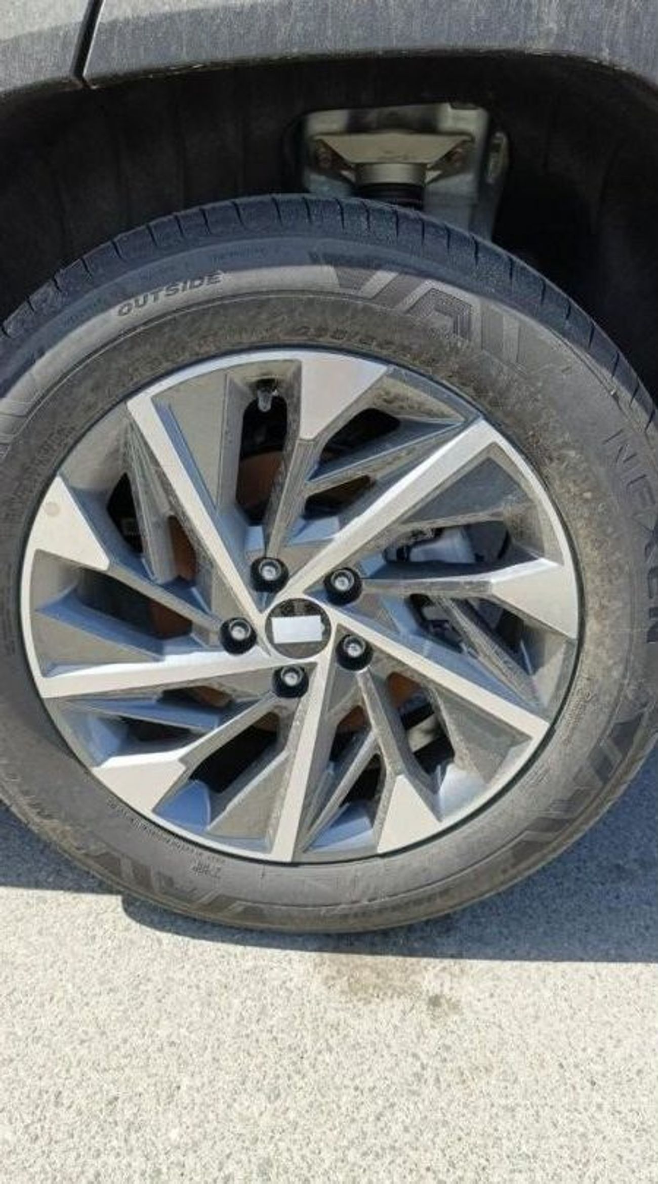 هيونداي توسون 2.0 L , rims 18