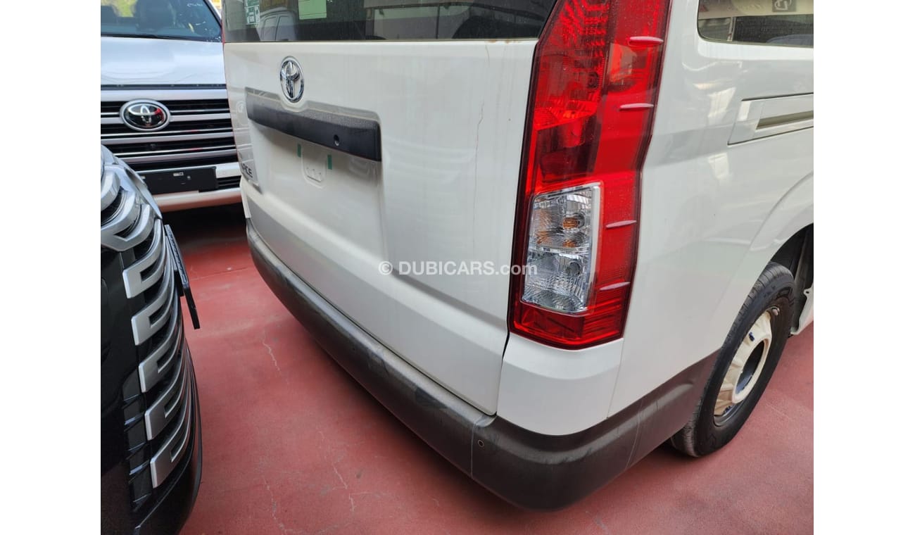 تويوتا هاياس TOYOTA HIACE 3.5 V6 AUTOMATIC