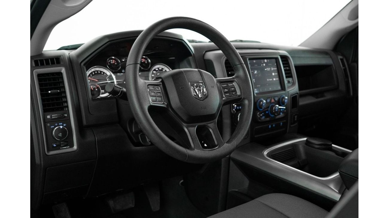 RAM 1500 2022 Dodge Ram 1500 Classic 4x4 / Dodge Warranty