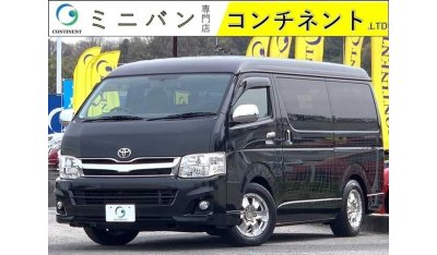 Toyota Hiace TRH214W