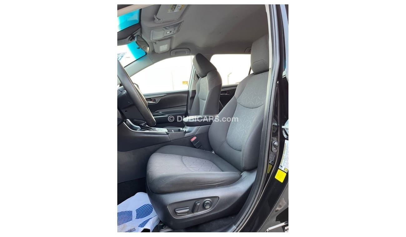 تويوتا راف ٤ XLE