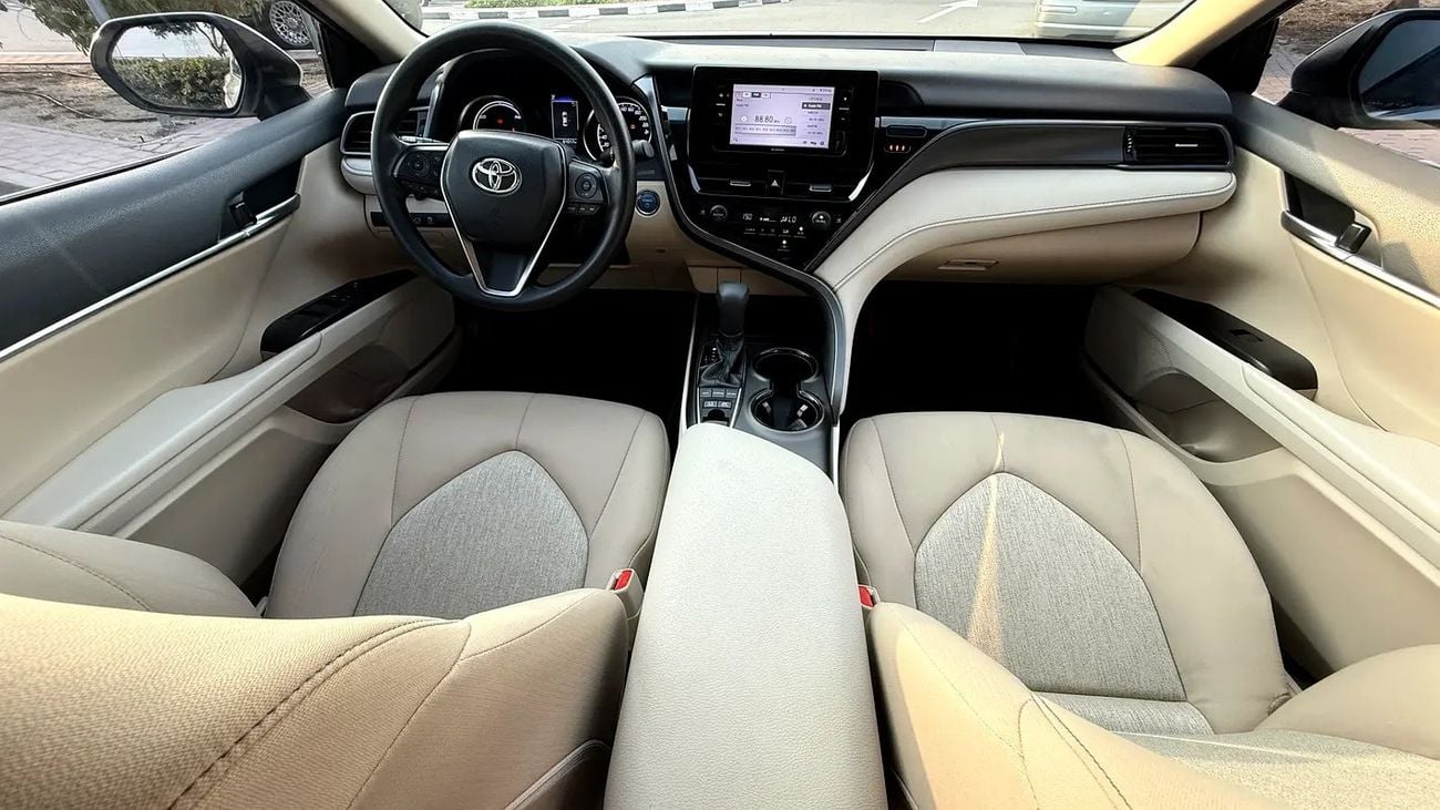 Toyota Camry LE Toyata LE Hybrid GCC specs, Free offers! Bank loan can be arranged!