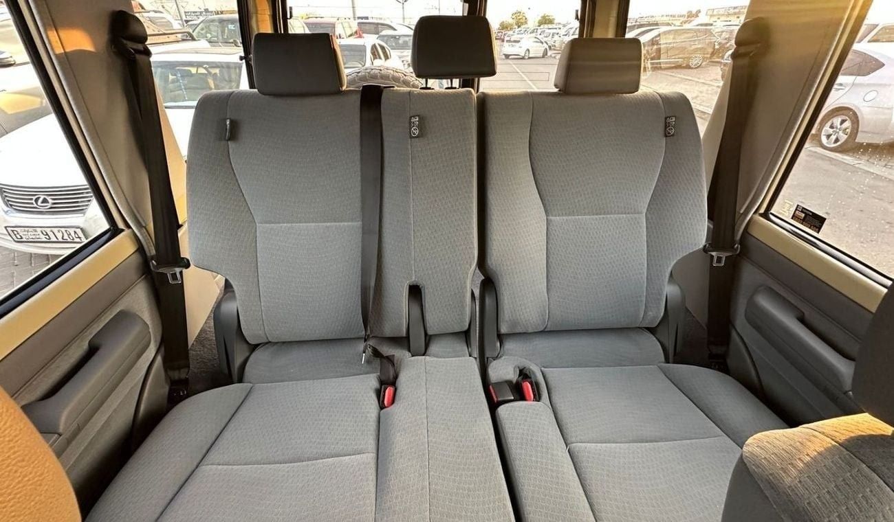 Toyota Land Cruiser 70 RHD DIESEL 2.8 Auto turbo  AUTO