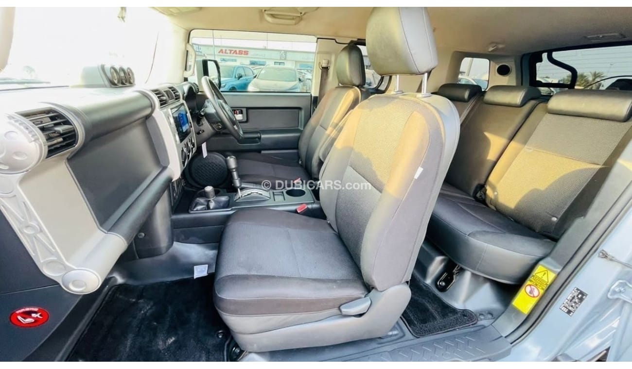 Toyota FJ Cruiser Latest Facelifted | JAPAN SPECS | 2016 | RIGHT-HAND-DRIVE | 4000CC PETROL | 4X4 | Alloy Wheels