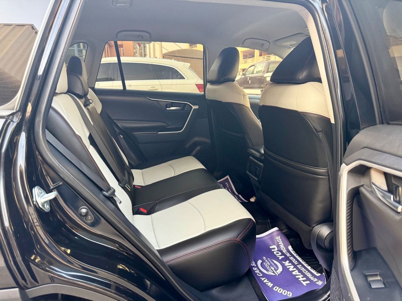 تويوتا راف ٤ 2021 XLE PUSH START AWD 2.5 USA SPEC