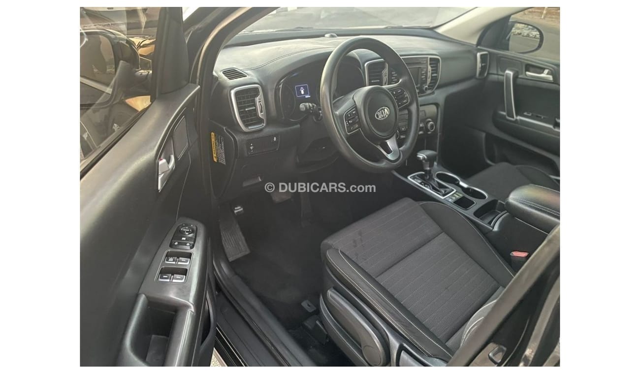 Kia Sportage 2018 KIA SPORTAGE 2.4L V4 MIDOPTION - Export Only