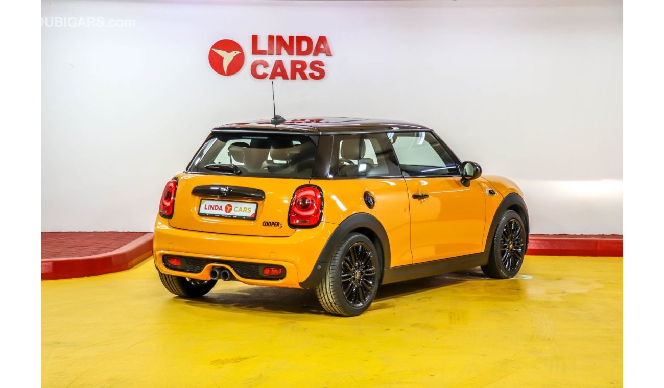 Mini Cooper S Mini Cooper S 2015 GCC under Warranty with Zero Down-Payment.