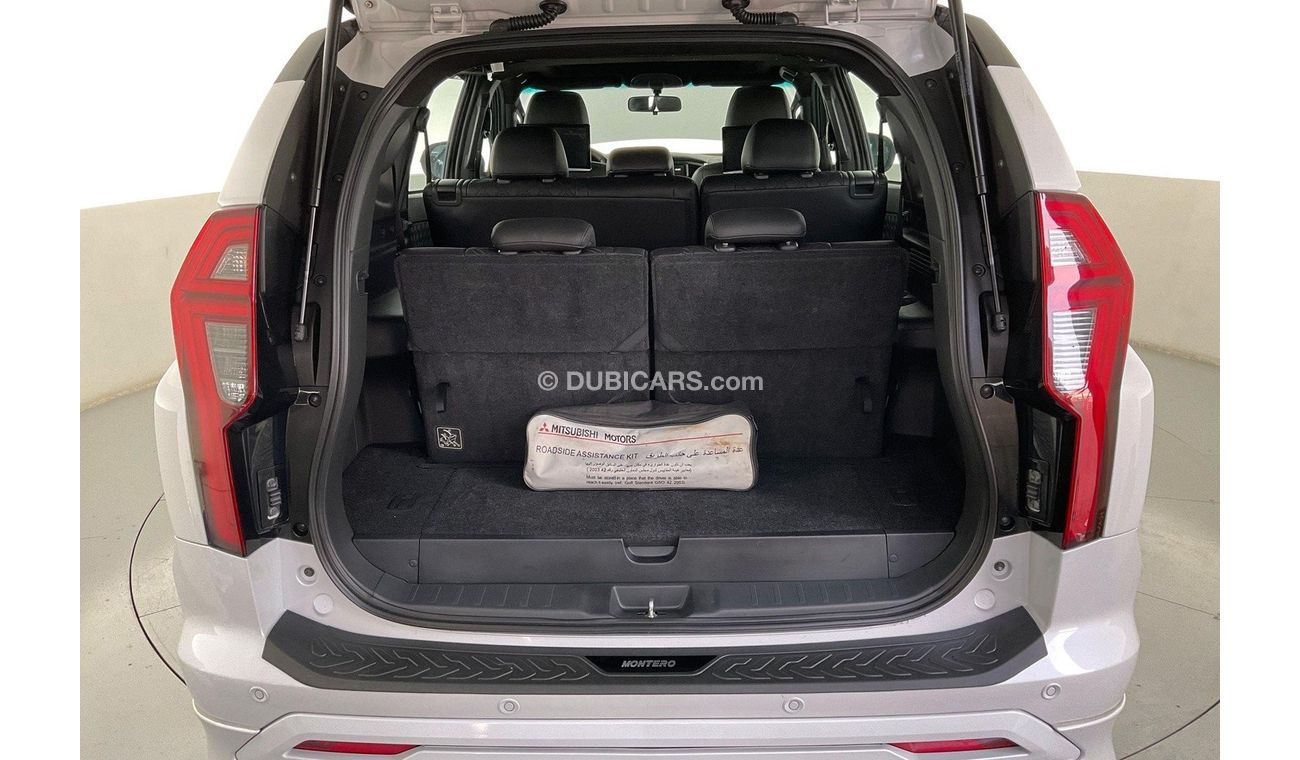 Mitsubishi Montero Signature