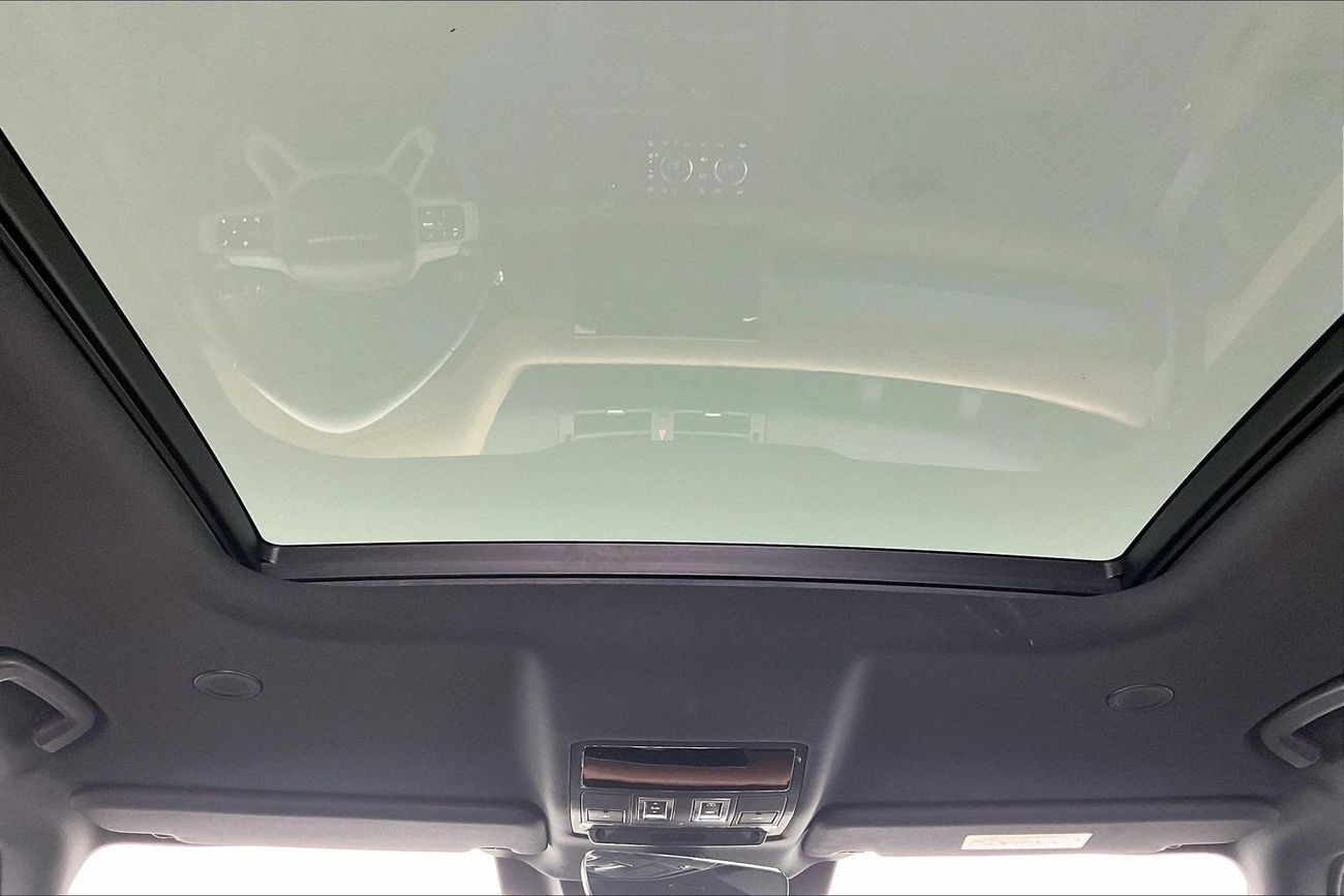 لاند روفر ديفندر P400 130 HSE | National Day Celebration | شامل الضمان | 0 ﺪﻔﻋﺓ ﺃﻮﻟﻯ