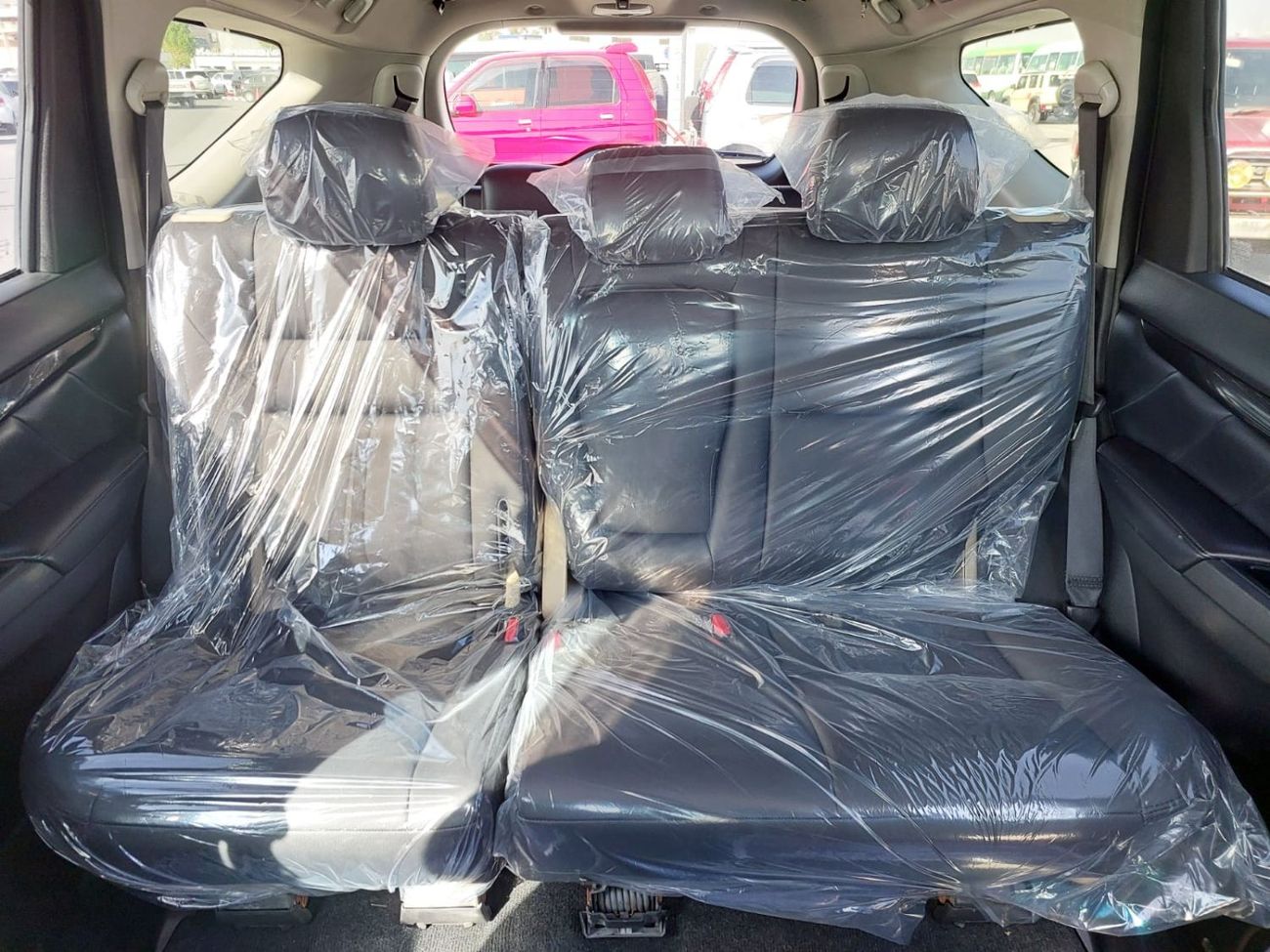 Mitsubishi Pajero MITSUBISHI PAJERO SUV RHD 2016 MODEL 2.4 L DIESEL AUTOMATIC(PM05897)