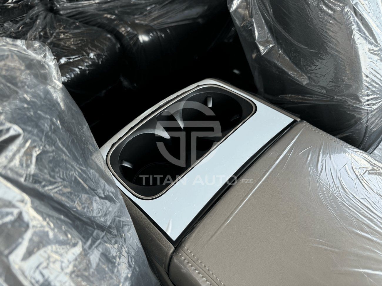 Kia Carnival KIA CARNIVAL 1.6L  HYBRID 2025 MODEL