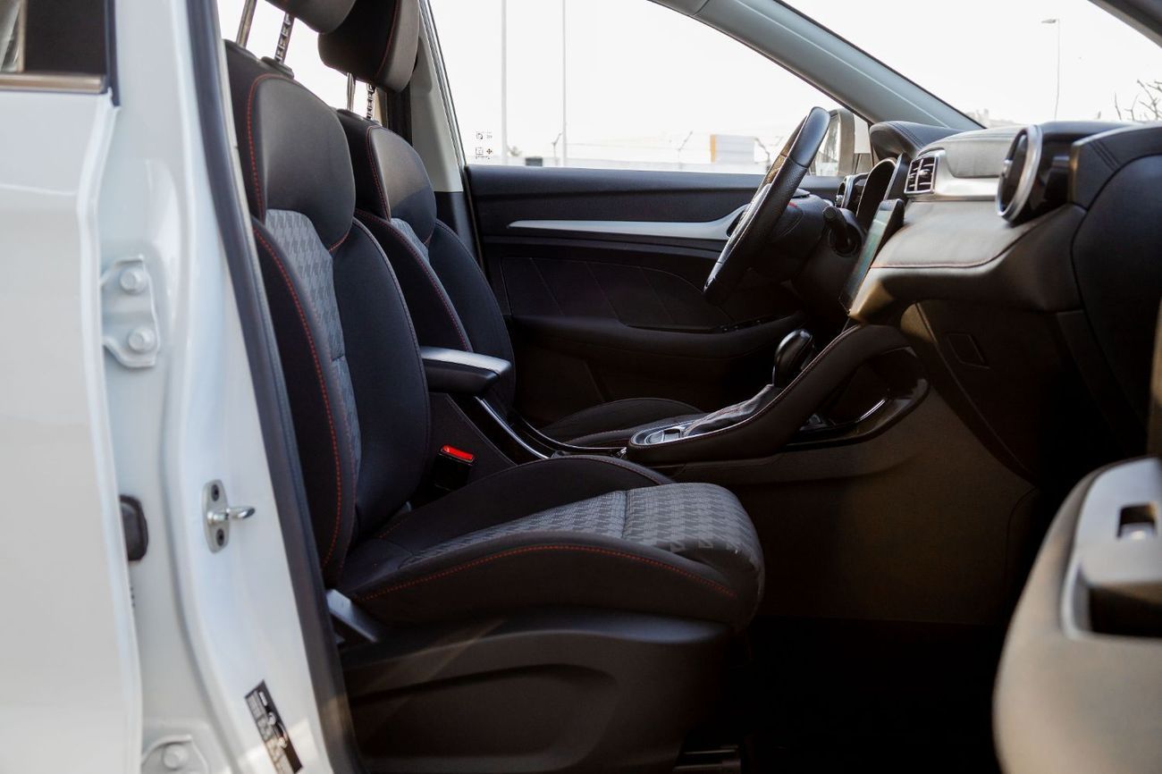 أم جي ZS Std 1.5L