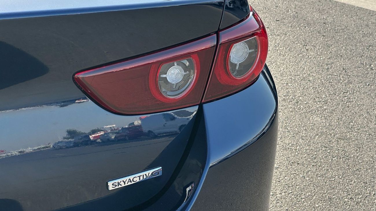 مازدا 3 Intense 2.0L 2024 GCC Agency Warranty Low Mileage 4 Cylinders