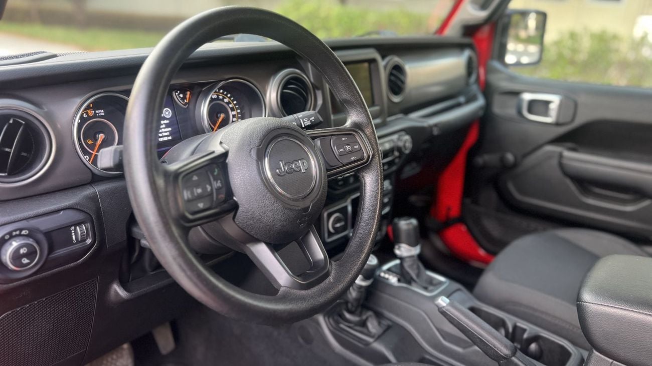 جيب جلادياتور 