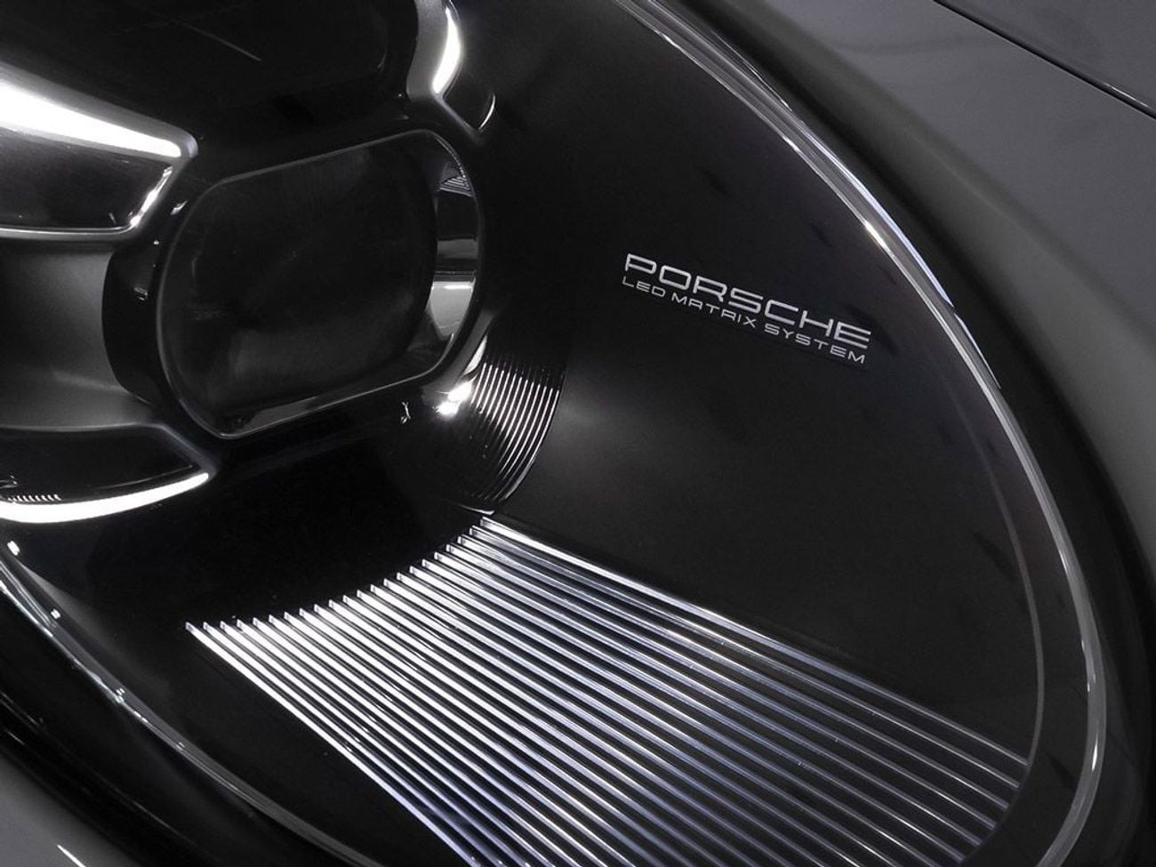 Porsche 911 Carrera S 3.0L (445 HP) Coupe