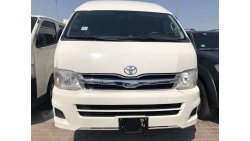 Toyota Hiace Toyota Hiace Highroof Bus 15 seater, A/T, model:2012. Only done 99000 km
