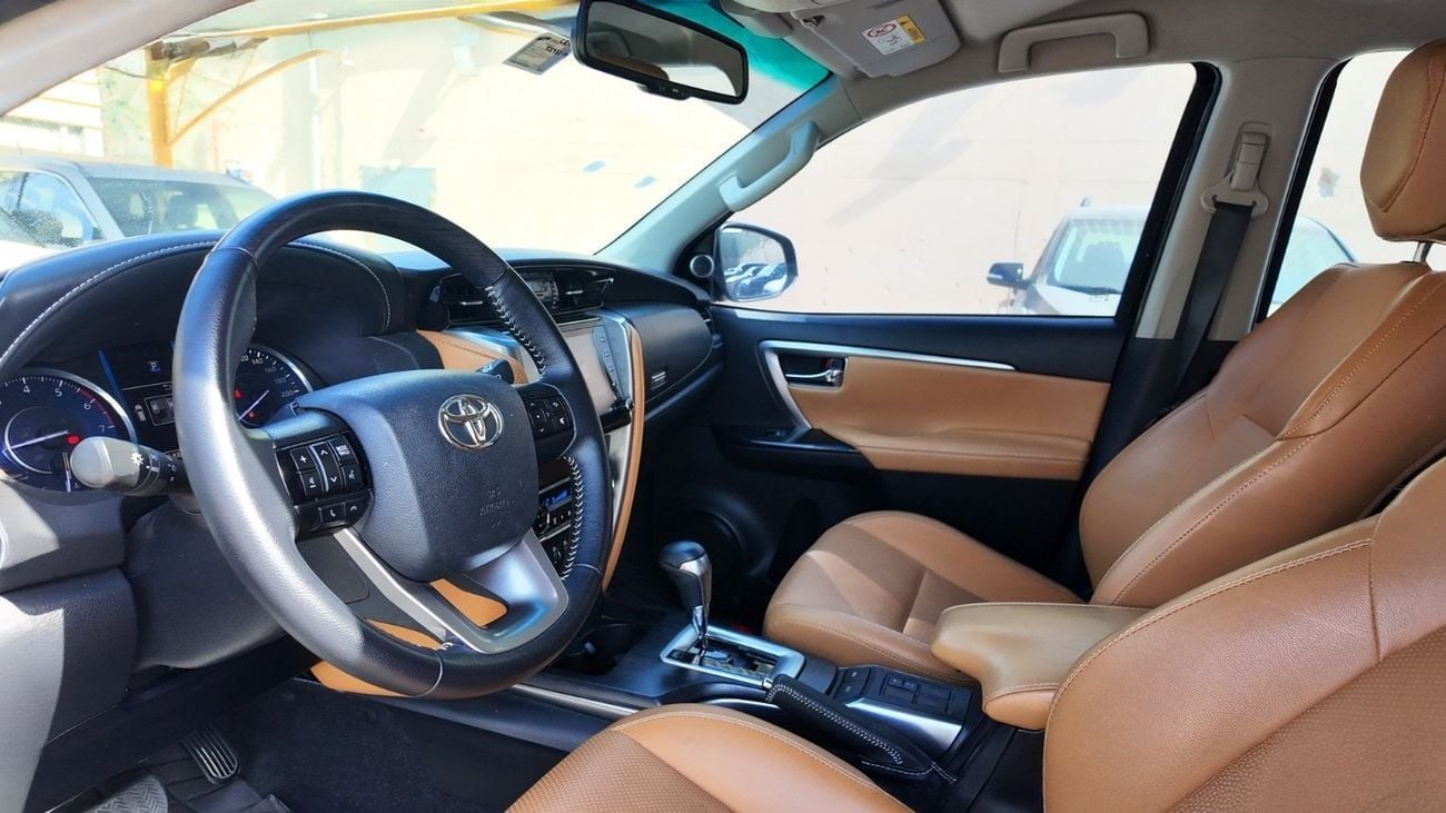 Toyota Fortuner VXR | Complete Service History | Free Agency Warranty | Zero Downpayment Support