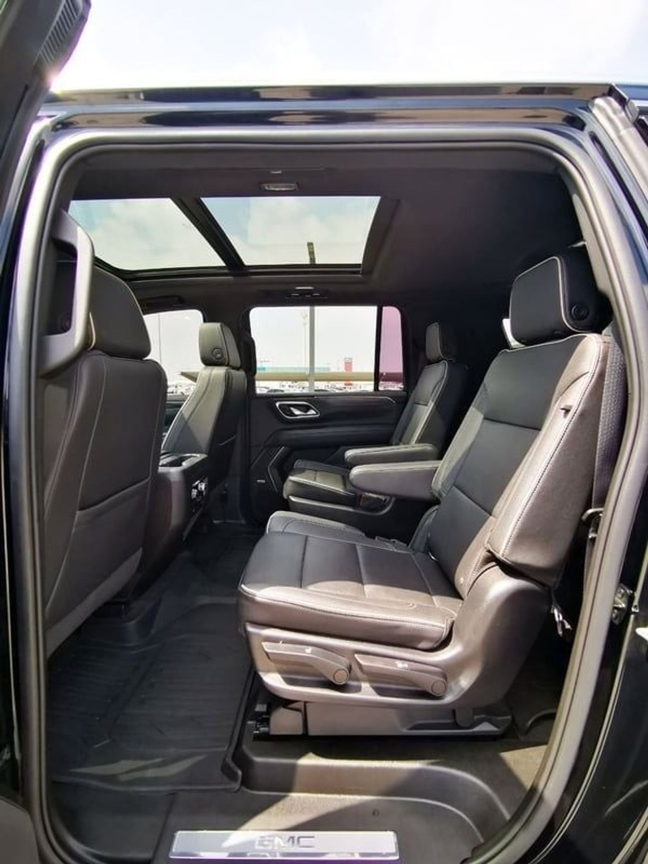 GMC Yukon GMC Yukon SLT - 2022 - Black