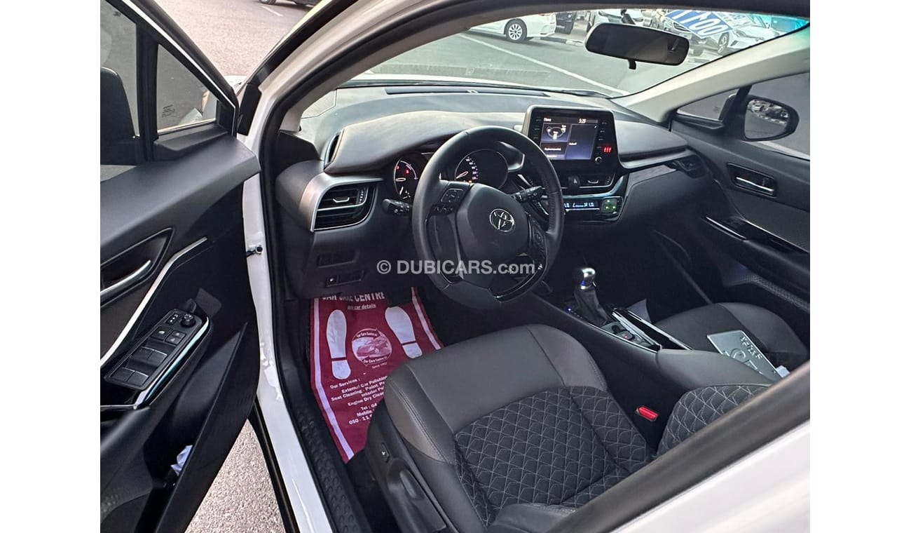 Toyota CHR Dynamic Chr 2021 full option hybrid gcc