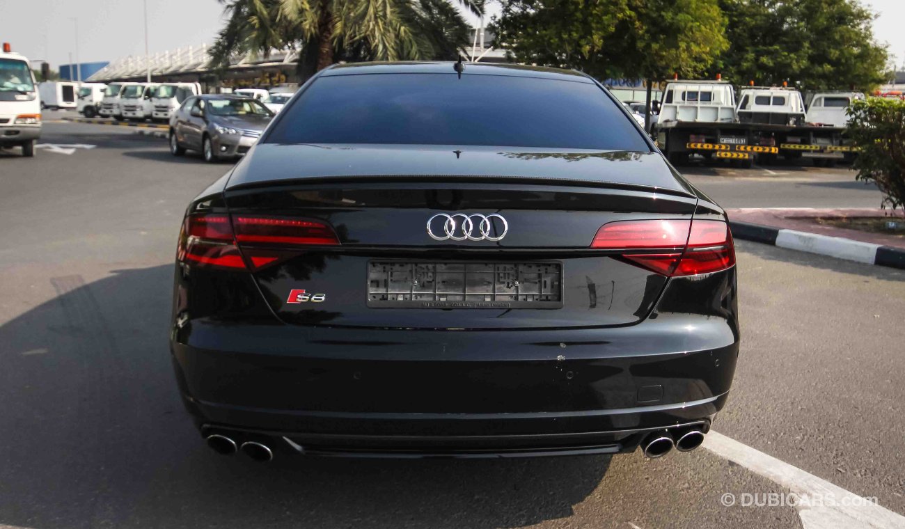 Audi S8