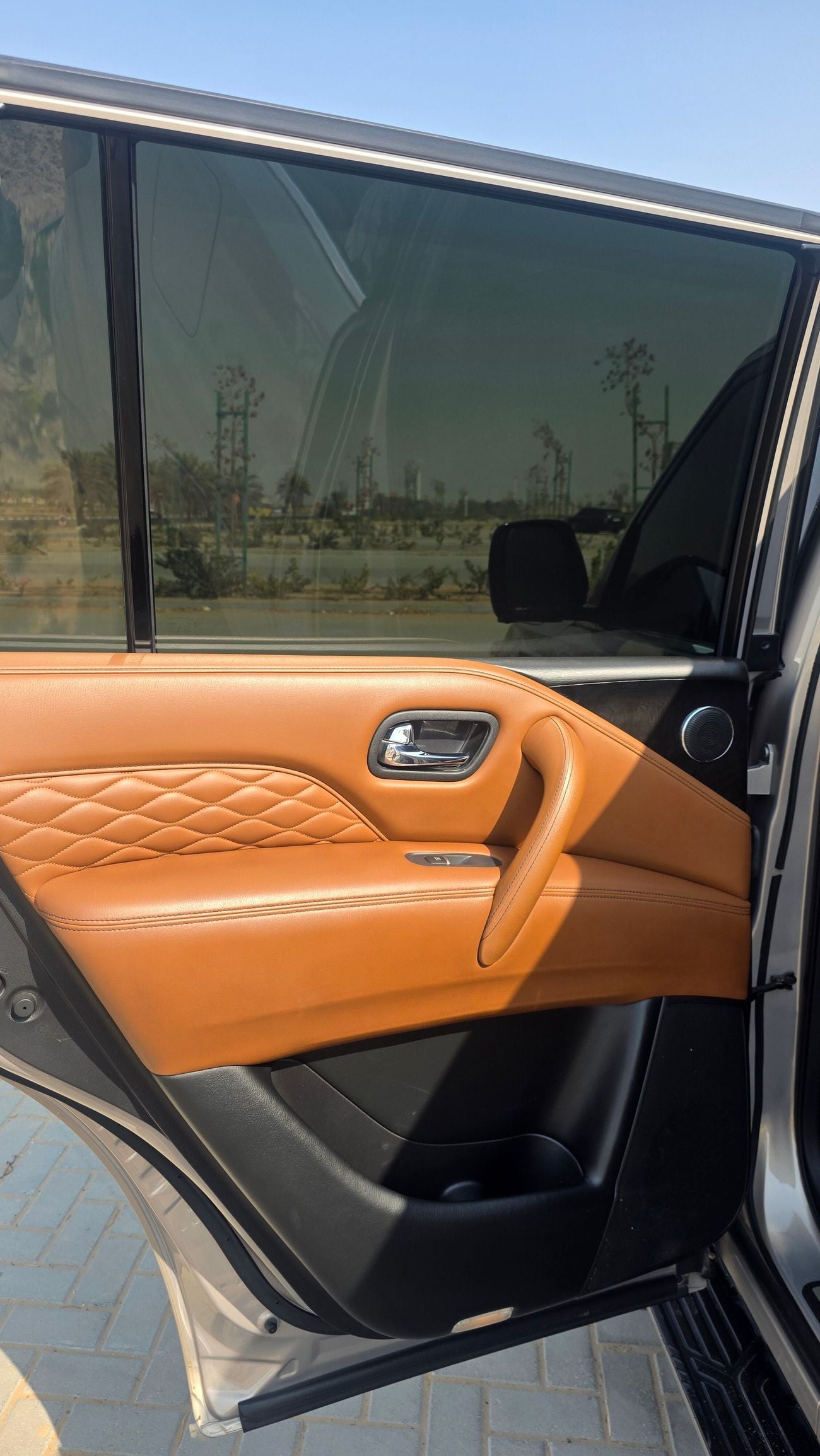 Infiniti QX80 LUXE SENSORY PROACTIVE