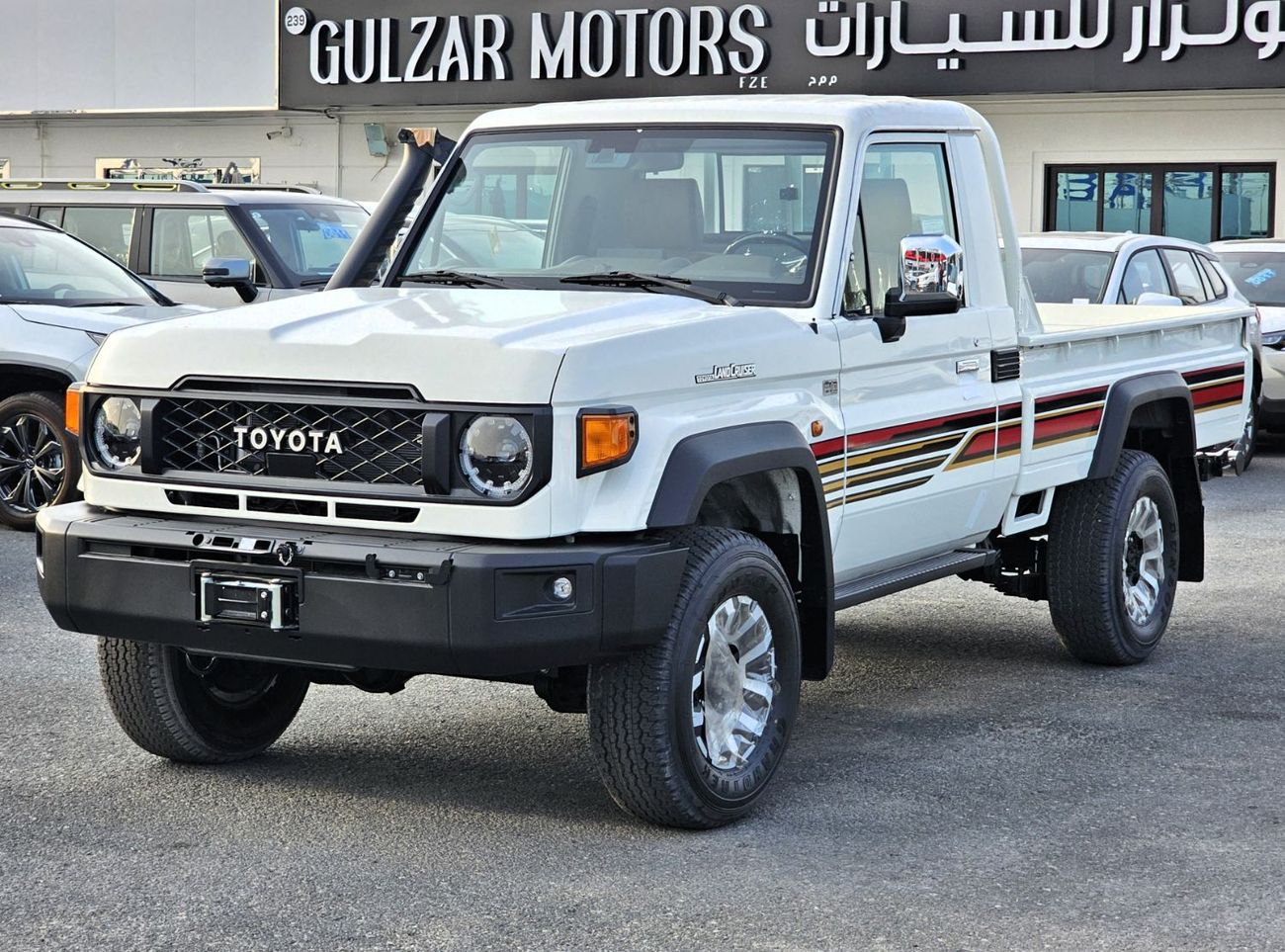 تويوتا لاند كروزر TOYOTA LC79 SINGLE CABIN DIESEL Z AUTO 2.8 V6 - 2025 MODEL - WHITE INSIDE TAN - OMANI