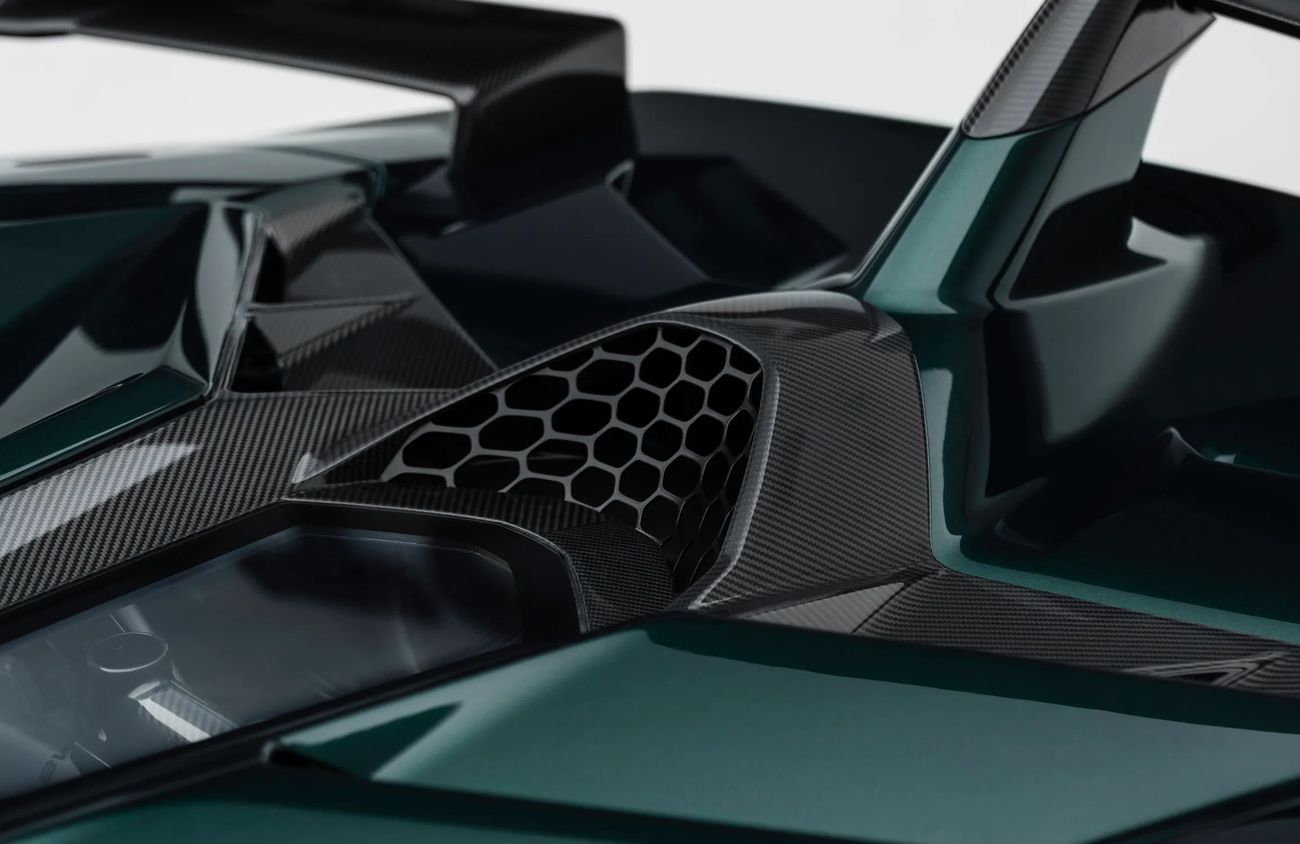 Lamborghini Aventador 6.5L V12 Naturally Aspirated Engine