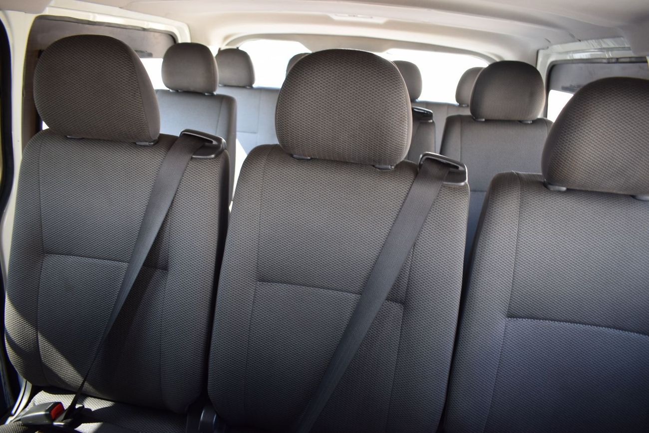 تويوتا هاياس Commuter Standard 2.8L