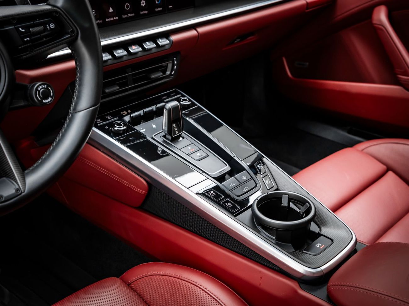 بورش 911 Turbo S 3.8L (640 HP) Coupe