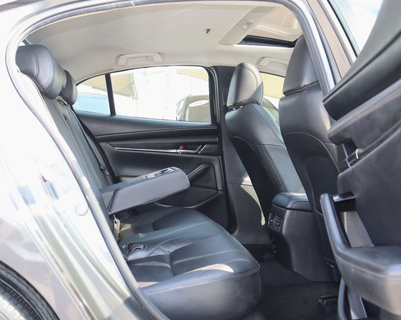 Mazda 3 Intense 2.0L Mazda 3 - 2.0 L - 2023 - GCC - Accident-Free - Low mileage - In Excellent Condition