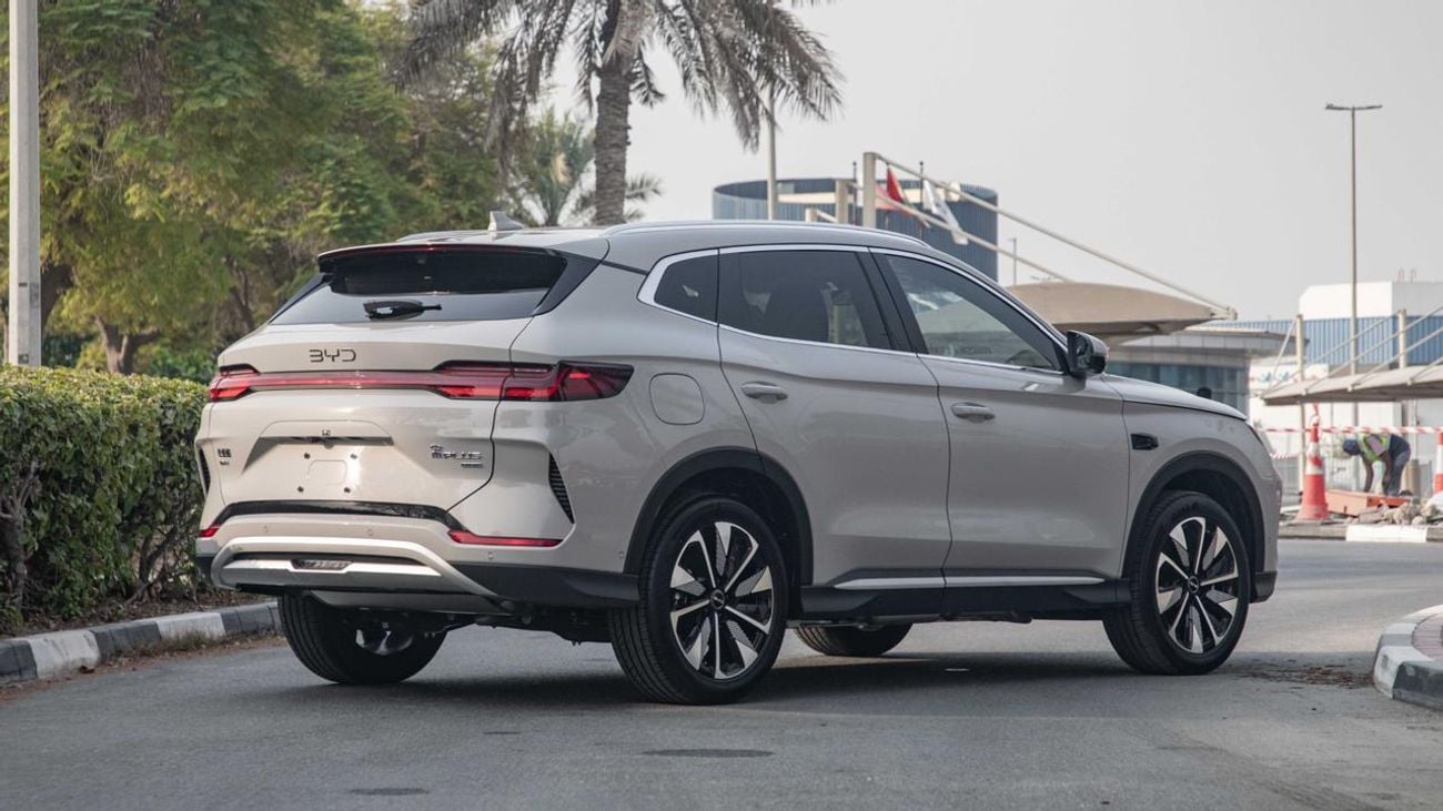 BYD Song Plus BYD Song Plus 160Km Hybrid 2025Model 1.5L petrol Engine Colour smoky Gray interior Beige push start