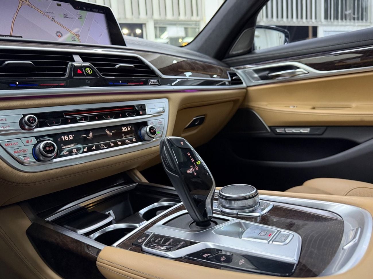 BMW 740Li Luxury 3.0L (335 HP)